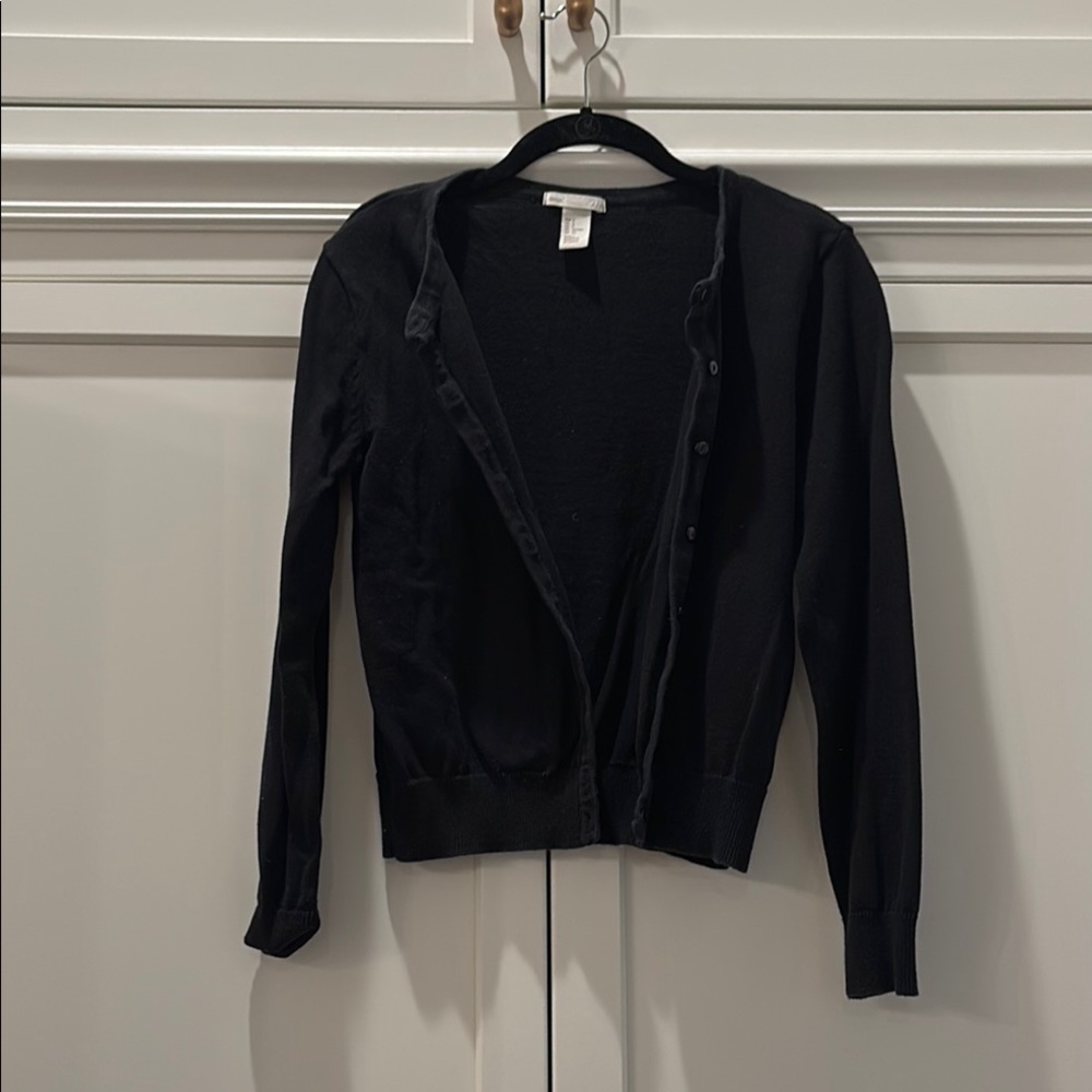 Black Fitted V-Neck Cardigan Sweater